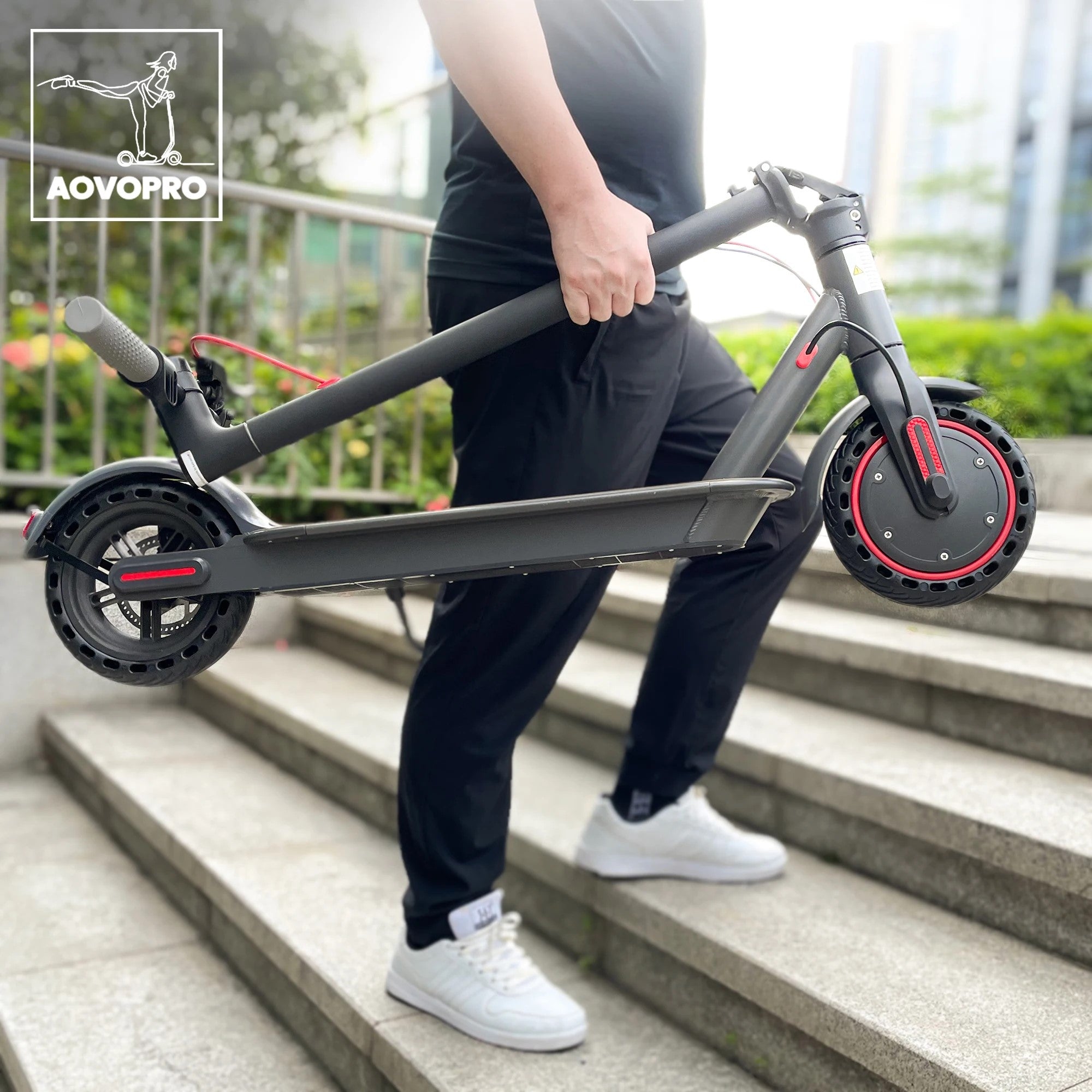 Pack mobilité Urbaine avec trottinette électrique + sac à dos  + écouteurs bluetooth + montre connectée